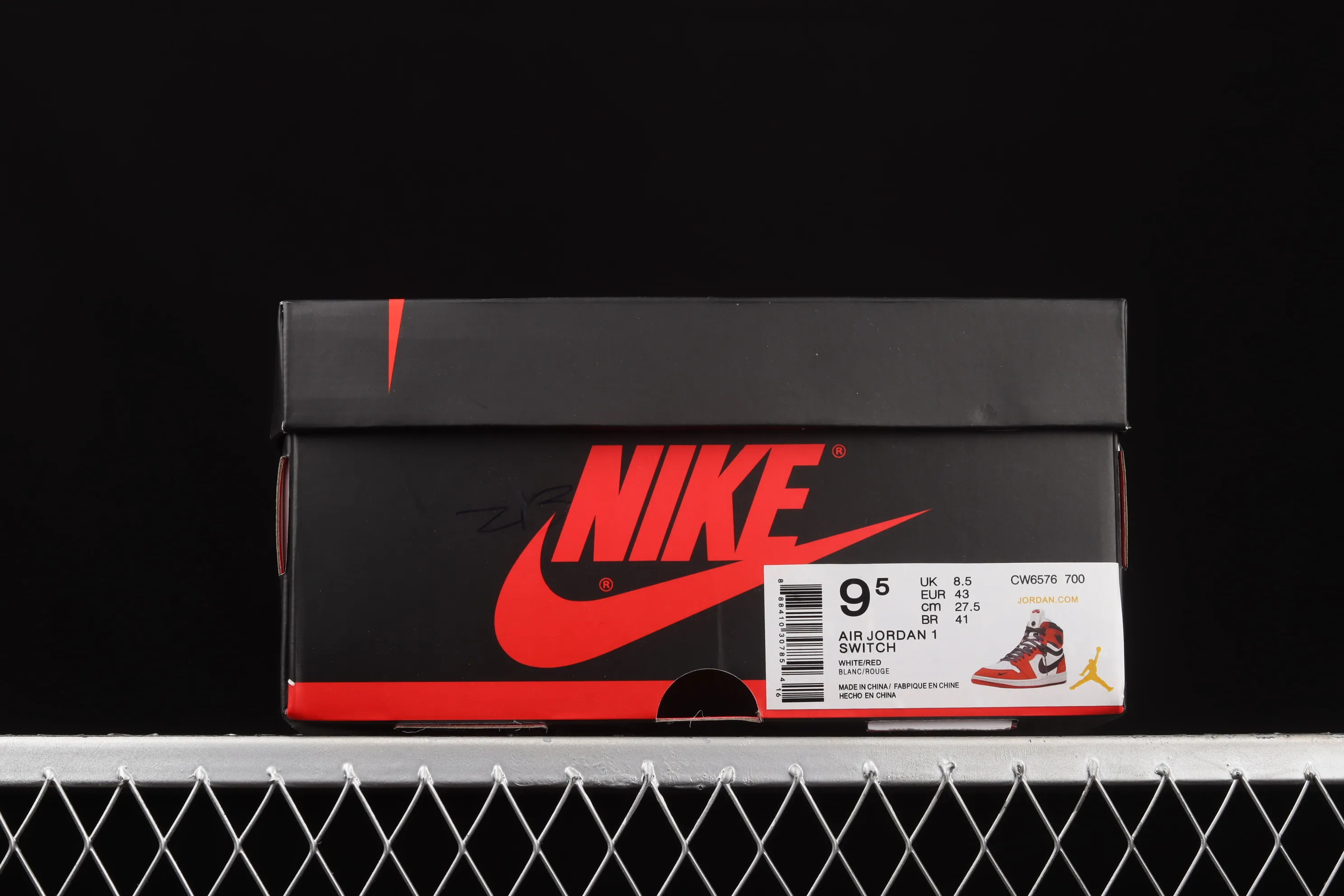 All categories Air Jordan Jordan series basketball shoes Air Jordan 1 High Z version Air Jordan 1 Switch AJ1 Joe 1 burgundy zipper high-top cultural basketball shoes CW6576-700